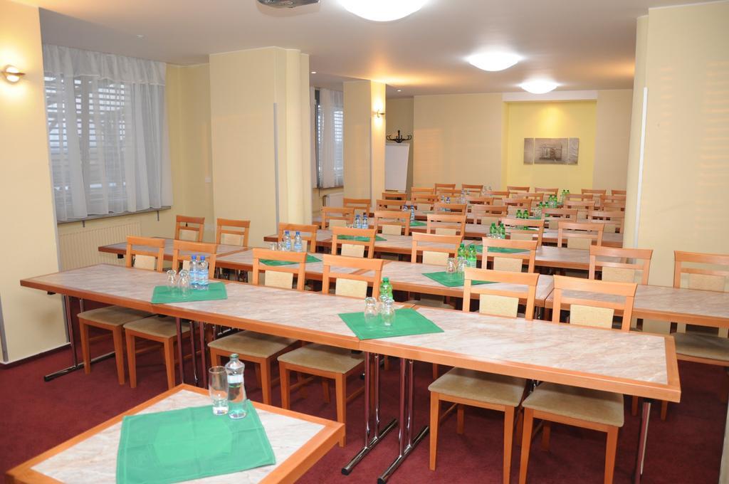 Hotel Panon Hodonín Εξωτερικό φωτογραφία