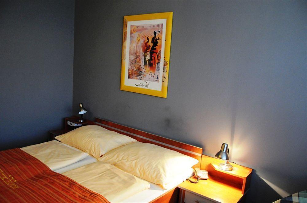 Hotel Panon Hodonín Εξωτερικό φωτογραφία