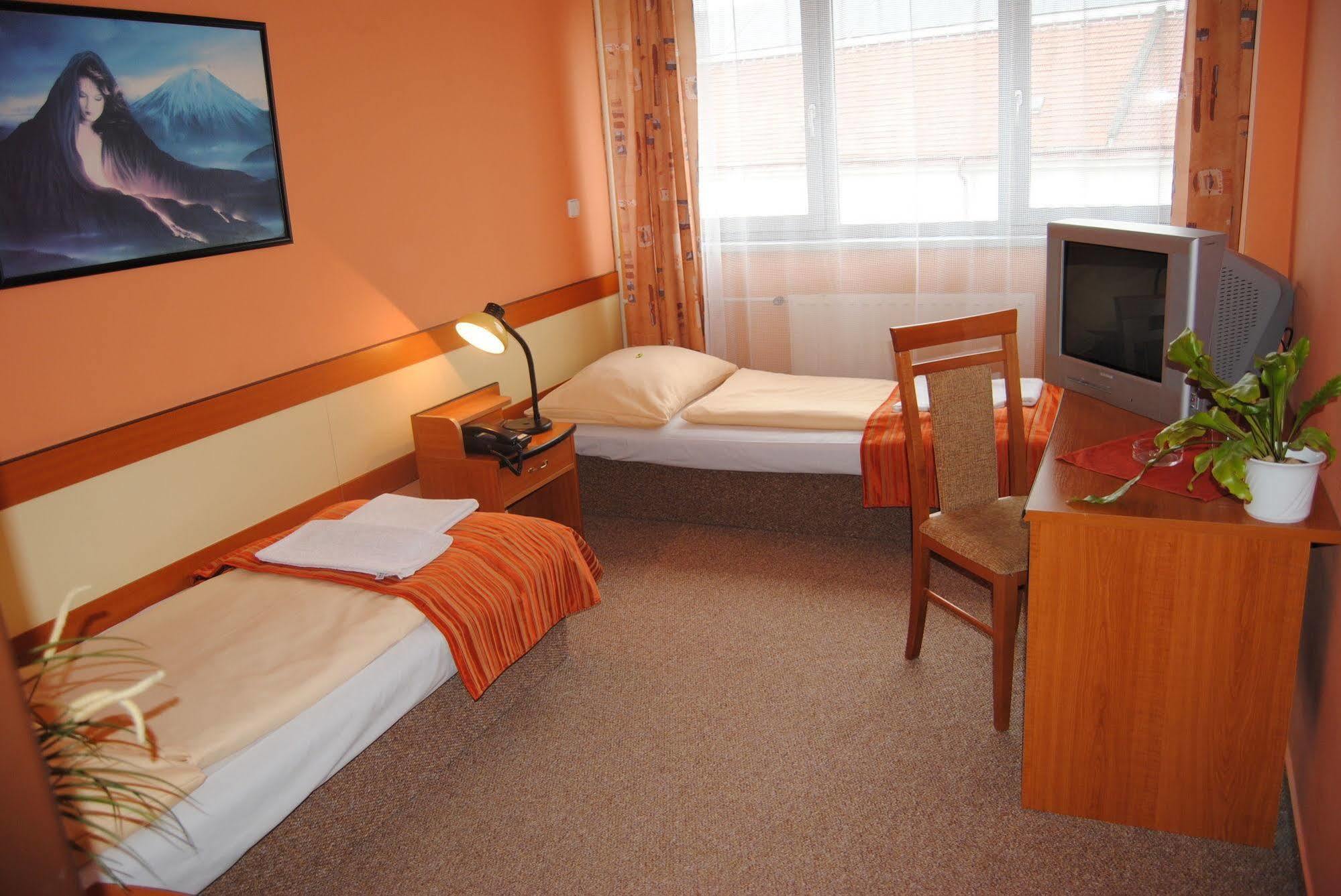 Hotel Panon Hodonín Εξωτερικό φωτογραφία